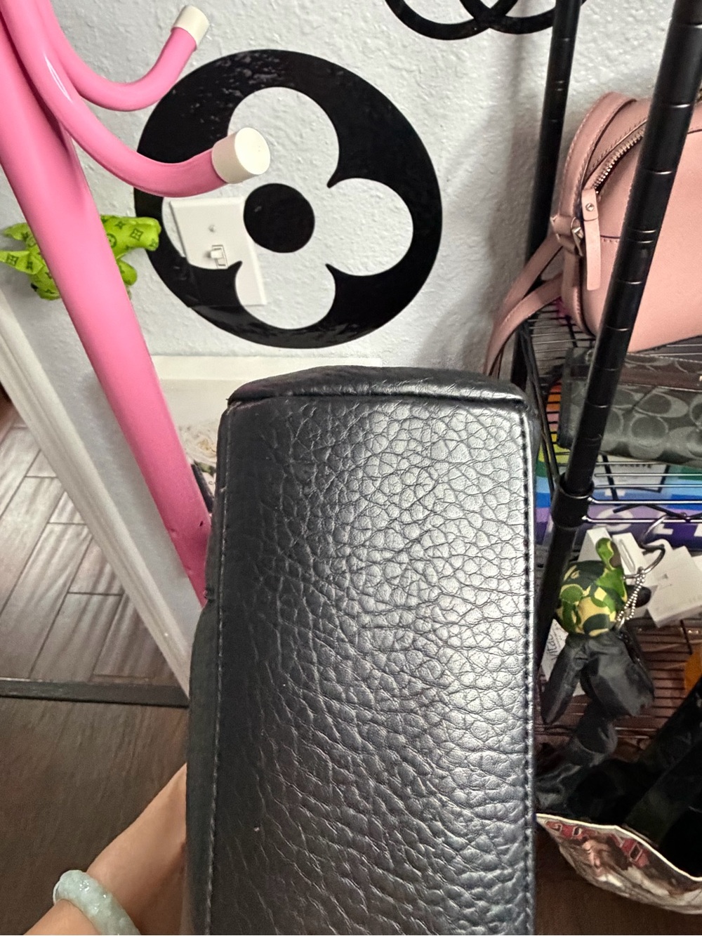 Giani Bernini - Black Pebbled Shoulder Bag with Silver Logo - Picture 7 of 16